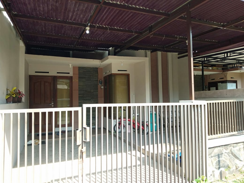 Dijual Rumah di Mutiara Jingga