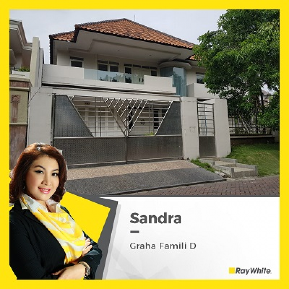 Rumah Asri di Graha Famili Blok D, Surabaya