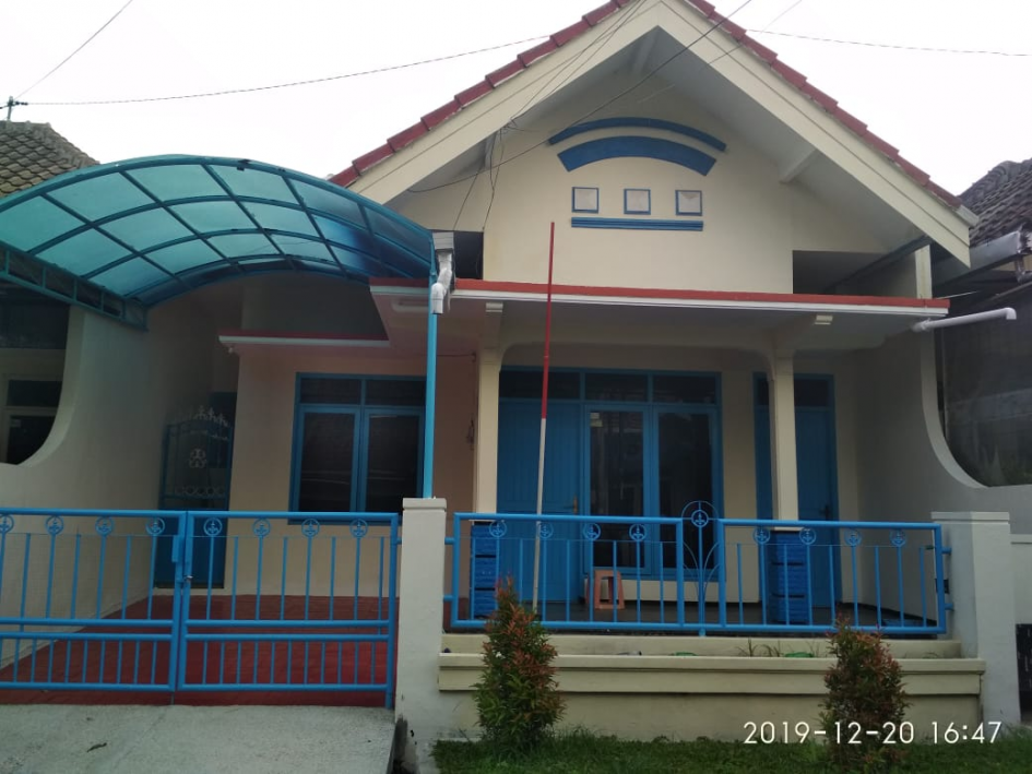 Disewakan Rumah di Taman Sulfat