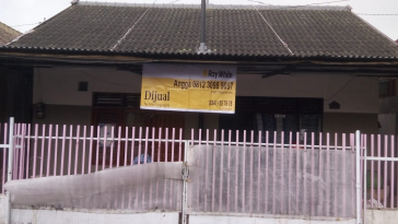 Dijual Rumah di Bareng Kulon